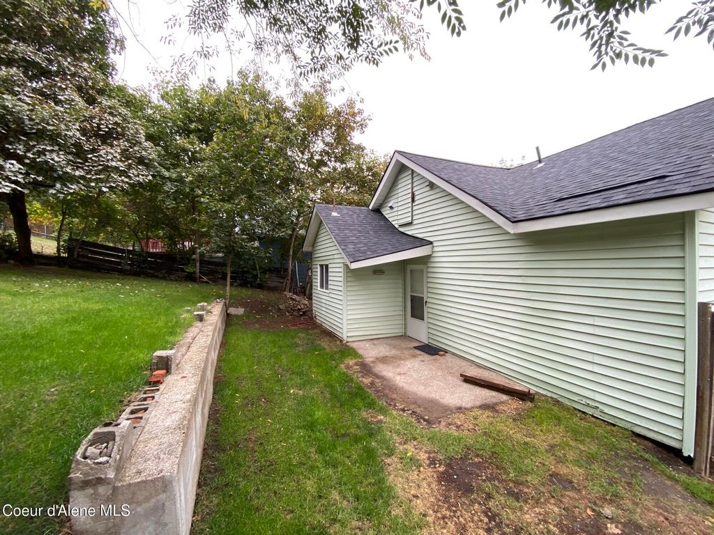 Photo of 603 Park Ave, Kellogg, ID 83837 (MLS # 25-10022)