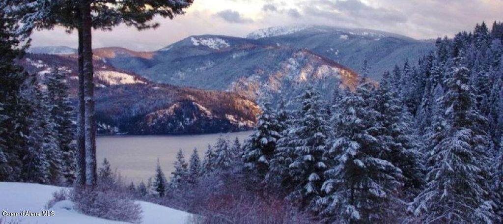 Photo of 443 Stenna Dr, Sagle, ID 83860 (MLS # 26-2989)