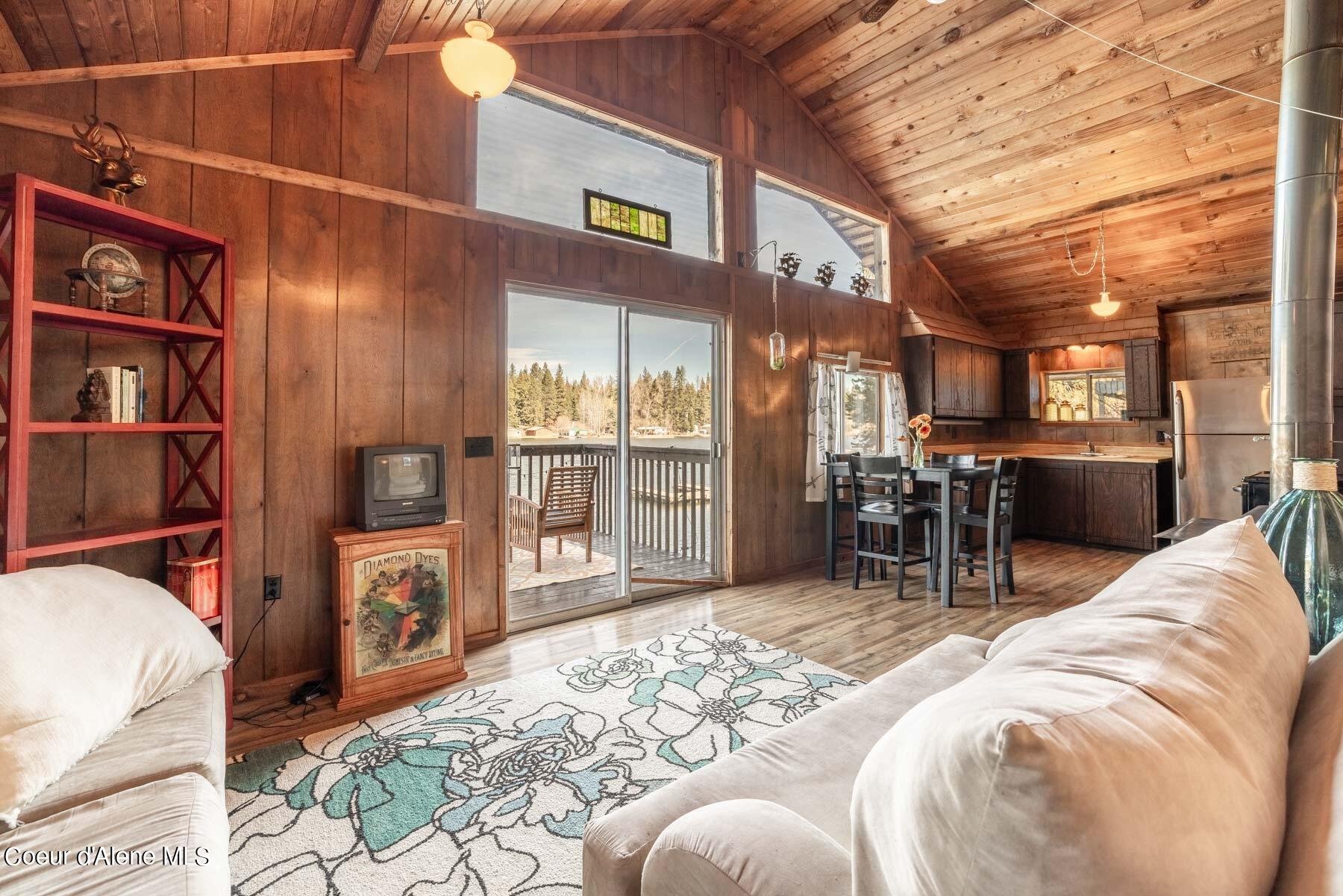 7771 W Channel Ln, Rathdrum, Idaho image 17