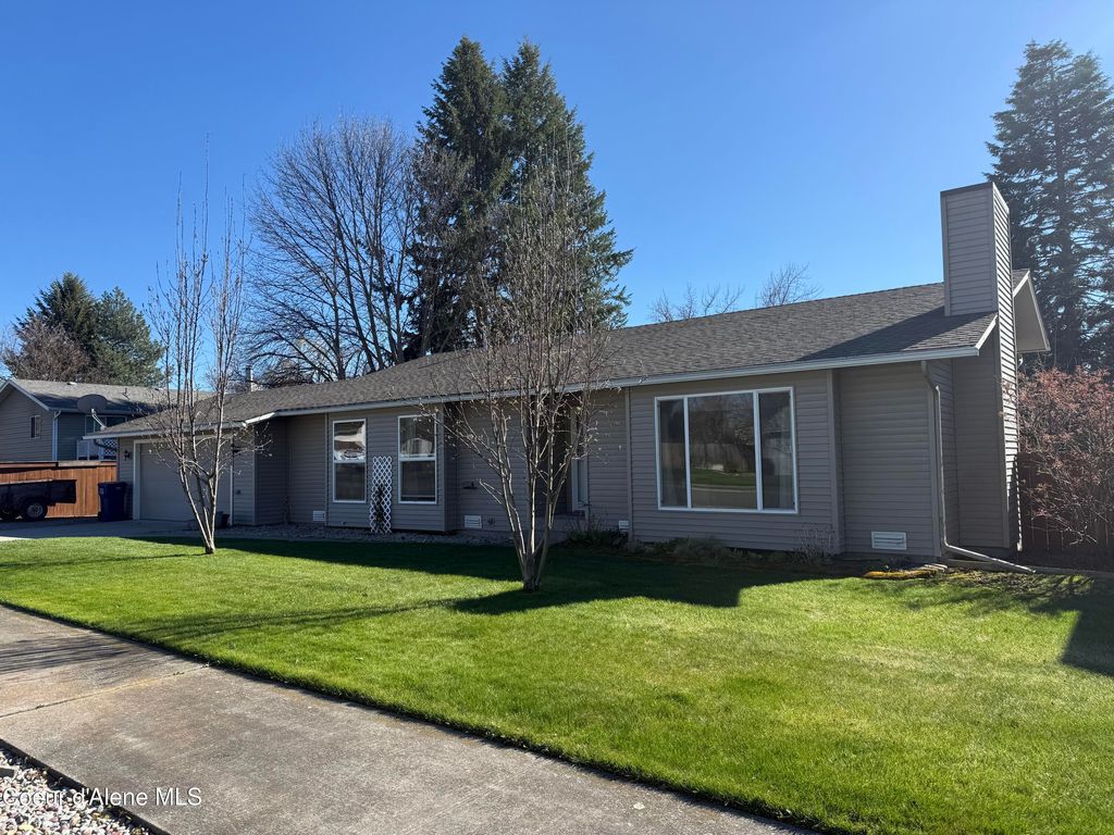Photo of 4308 Spiers Ave, Coeur dAlene, ID 83815 (MLS # 26-3210)