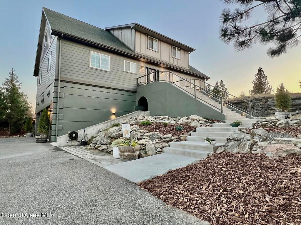 Photo of 1010 1ST Ave, Post Falls, ID 83854 (MLS # 25-9684)