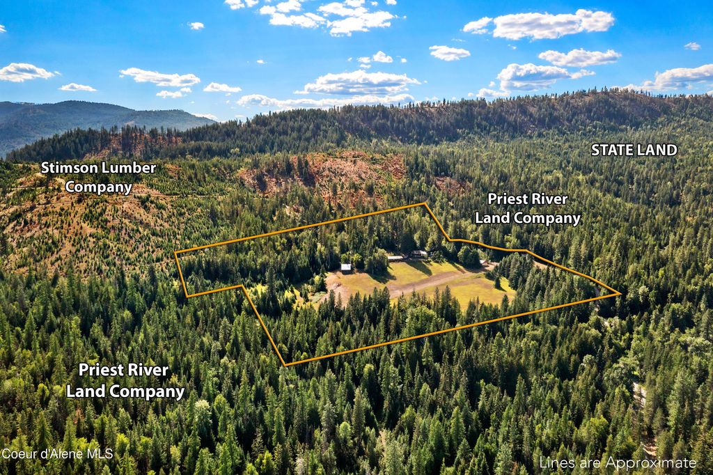 Photo of 2340 Helen Thompson Rd, Sandpoint, ID 83864 (MLS # 25-8610)