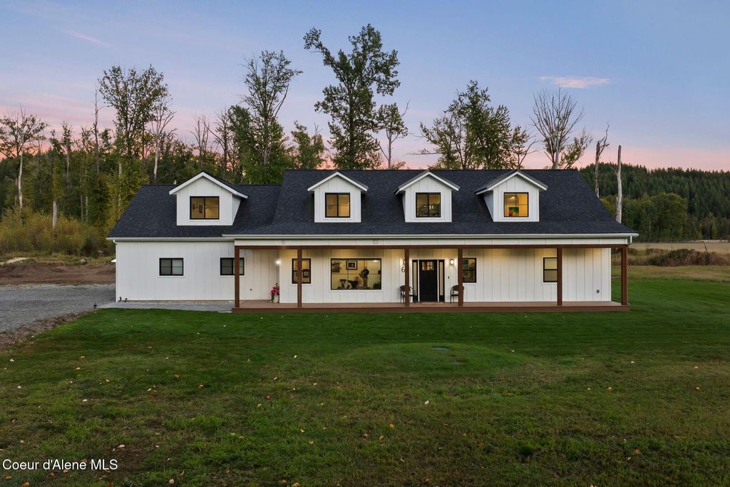 Photo of 61 Lightfoot Dr, Sandpoint, ID 83864 (MLS # 26-3354)