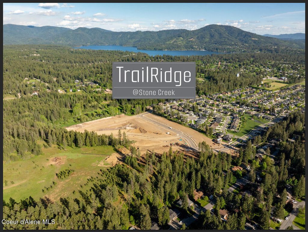 Photo of 981 STEEPLE CHASE Rd, Hayden, ID 83835 (MLS # 25-10025)