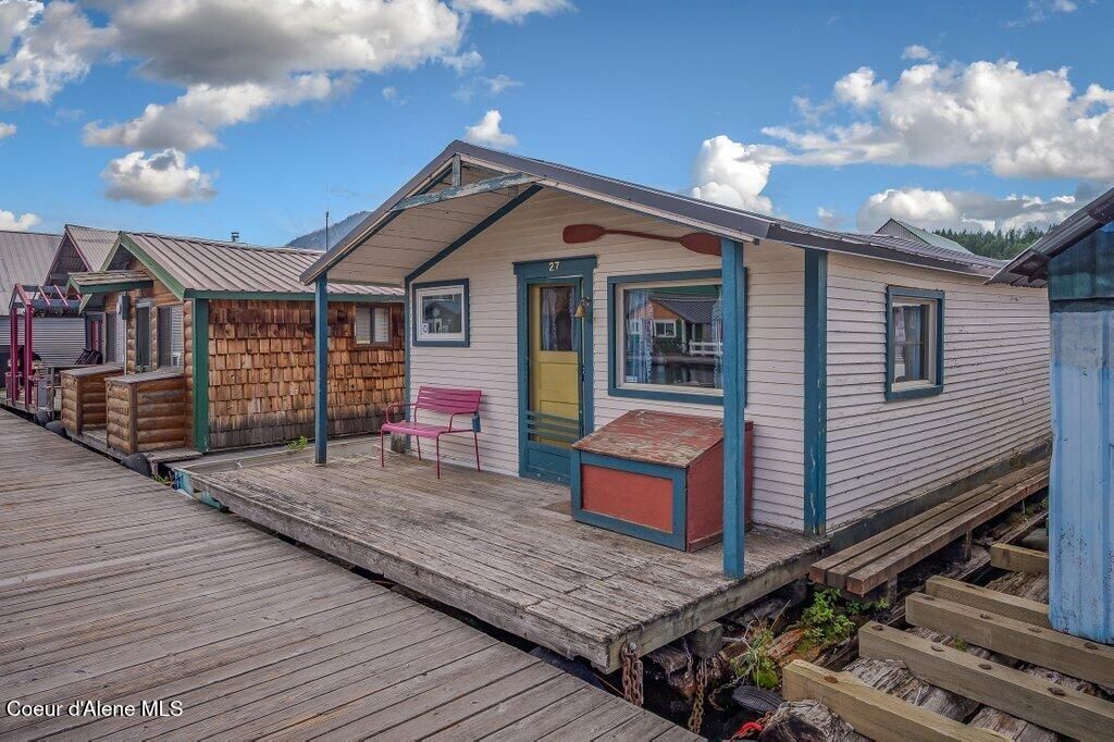 Photo of 16946 JDS E DOCK #27, Bayview, ID 83803 (MLS # 25-6983)
