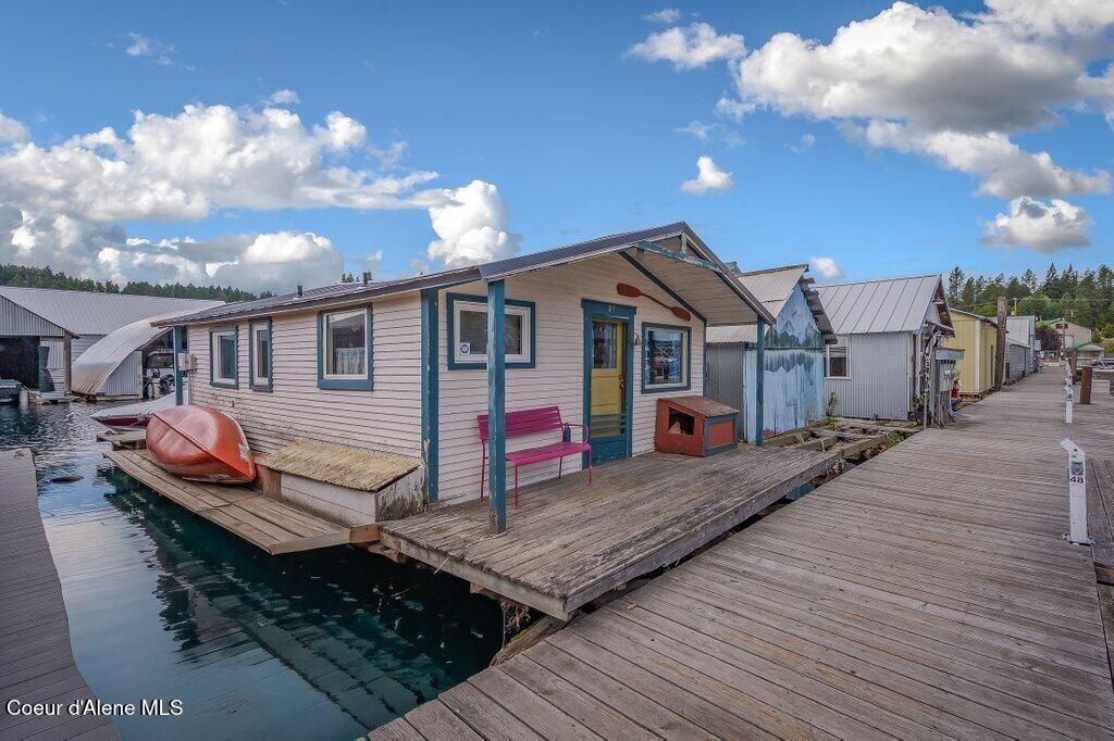 Photo of 16946 JDS E DOCK #27, Bayview, ID 83803 (MLS # 25-6983)
