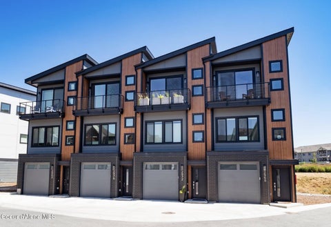 Photo of 2968 Suzanne Ct, Coeur dAlene, ID 83814 (MLS # 26-8199)