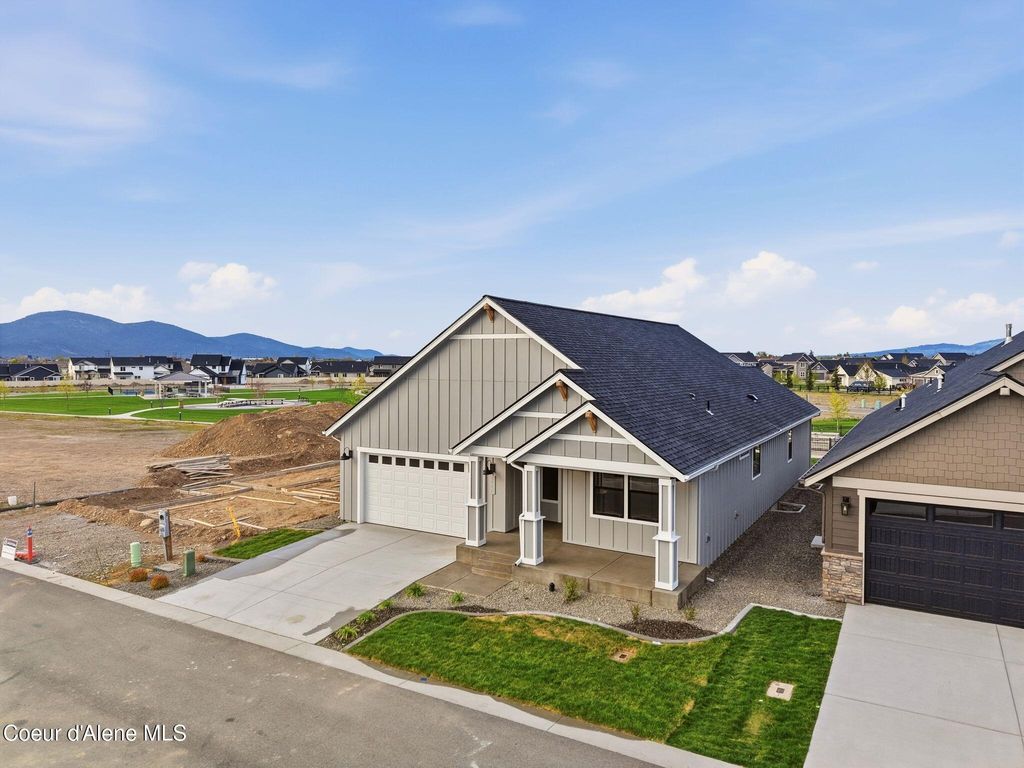 Photo of 4447 Hide Away Ln, Coeur dAlene, ID 83815 (MLS # 26-3965)
