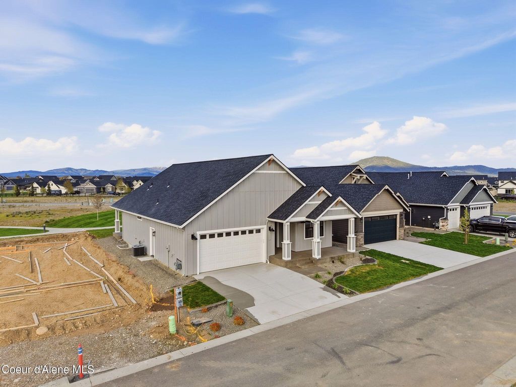 Photo of 4447 Hide Away Ln, Coeur dAlene, ID 83815 (MLS # 26-3965)