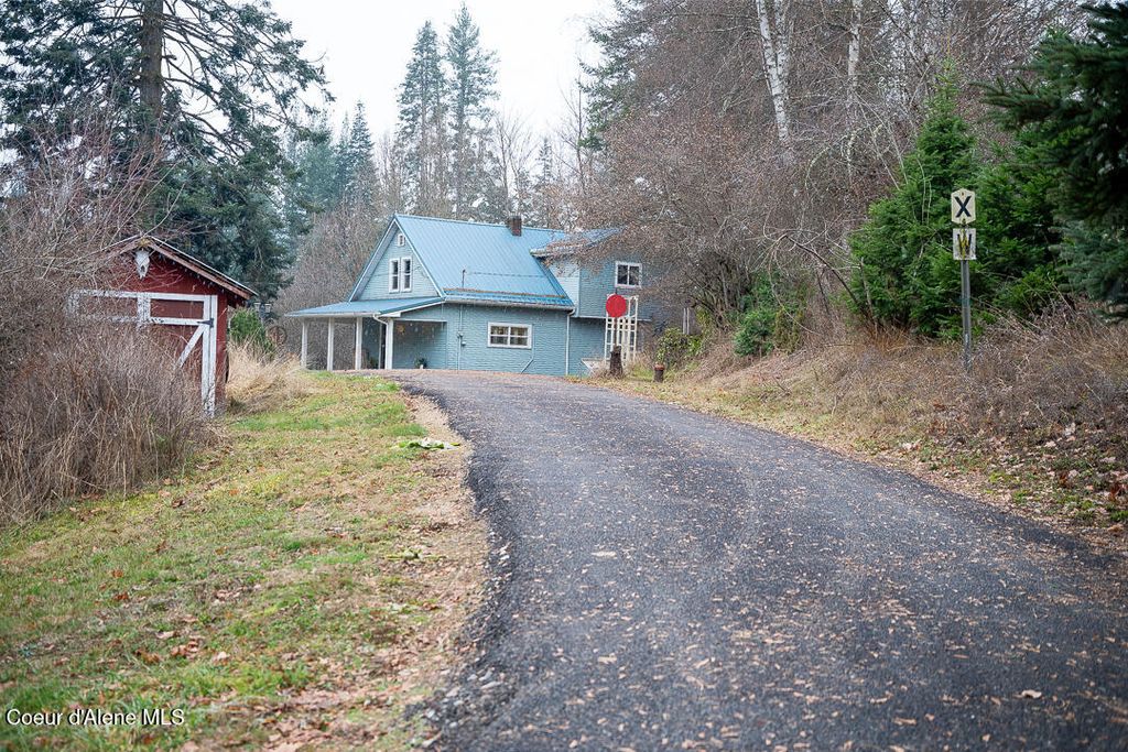 Photo of 27232 Schoolhouse Loop, Cataldo, ID 83810 (MLS # 25-11625)