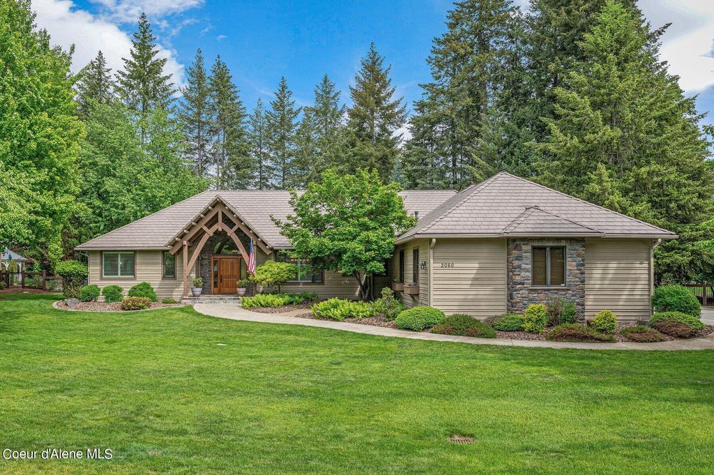 Photo of 2060 WOODSTONE Dr, Hayden, ID 83835 (MLS # 25-8441)