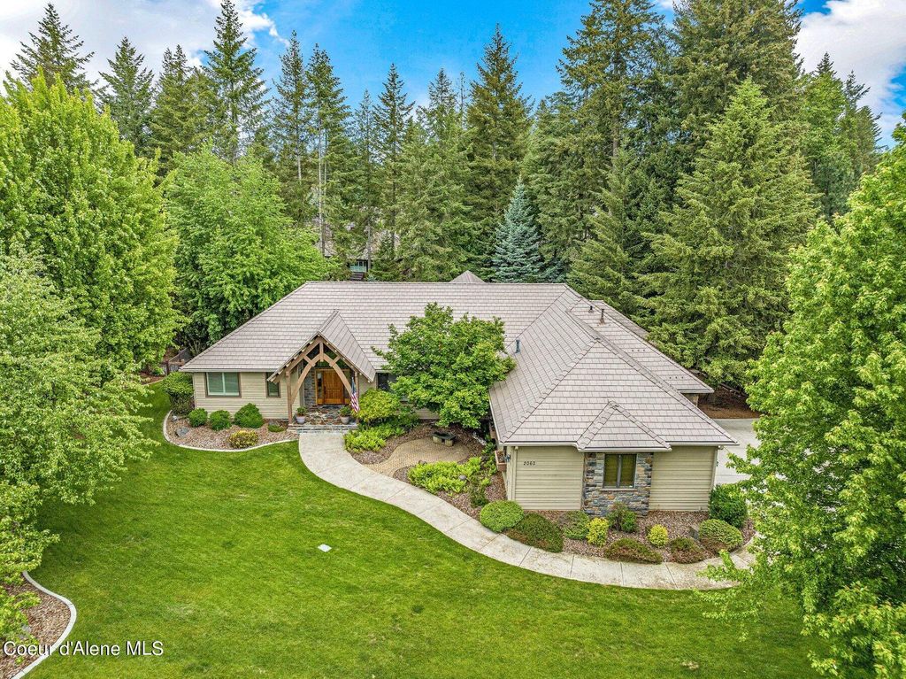 Photo of 2060 WOODSTONE Dr, Hayden, ID 83835 (MLS # 25-8441)