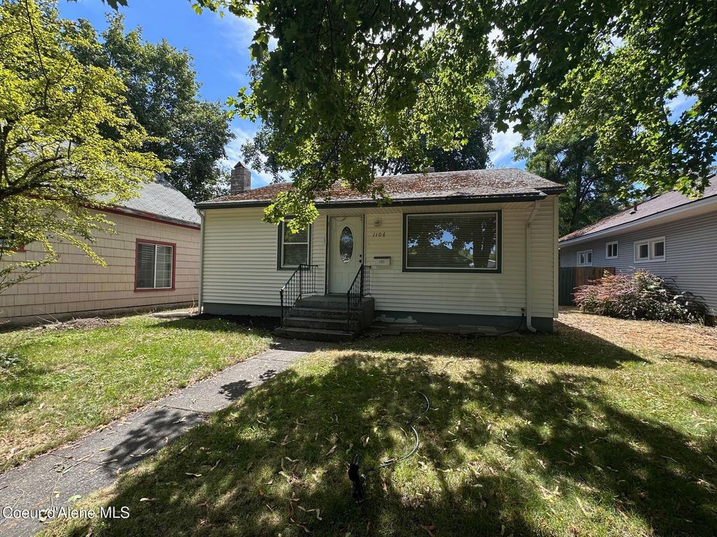 Photo of 1106 COEUR D ALENE Ave, Coeur dAlene, ID 83814 (MLS # 25-9423)