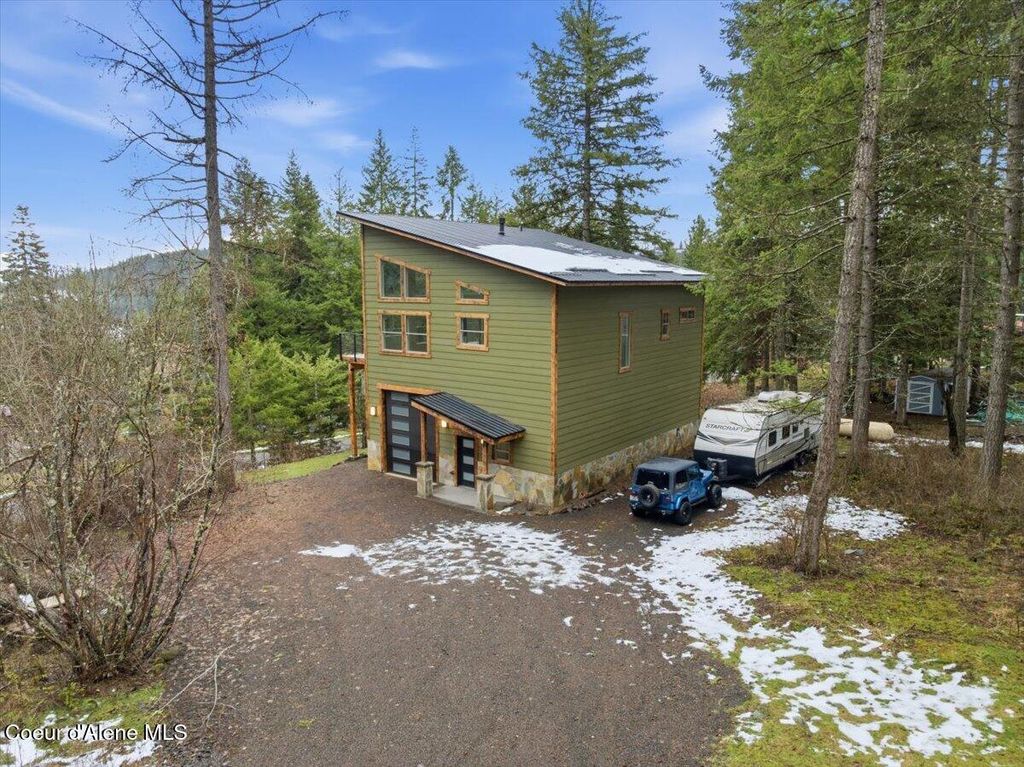 Photo of 21941 Lakeview Dr, Worley, ID 83876 (MLS # 26-2456)