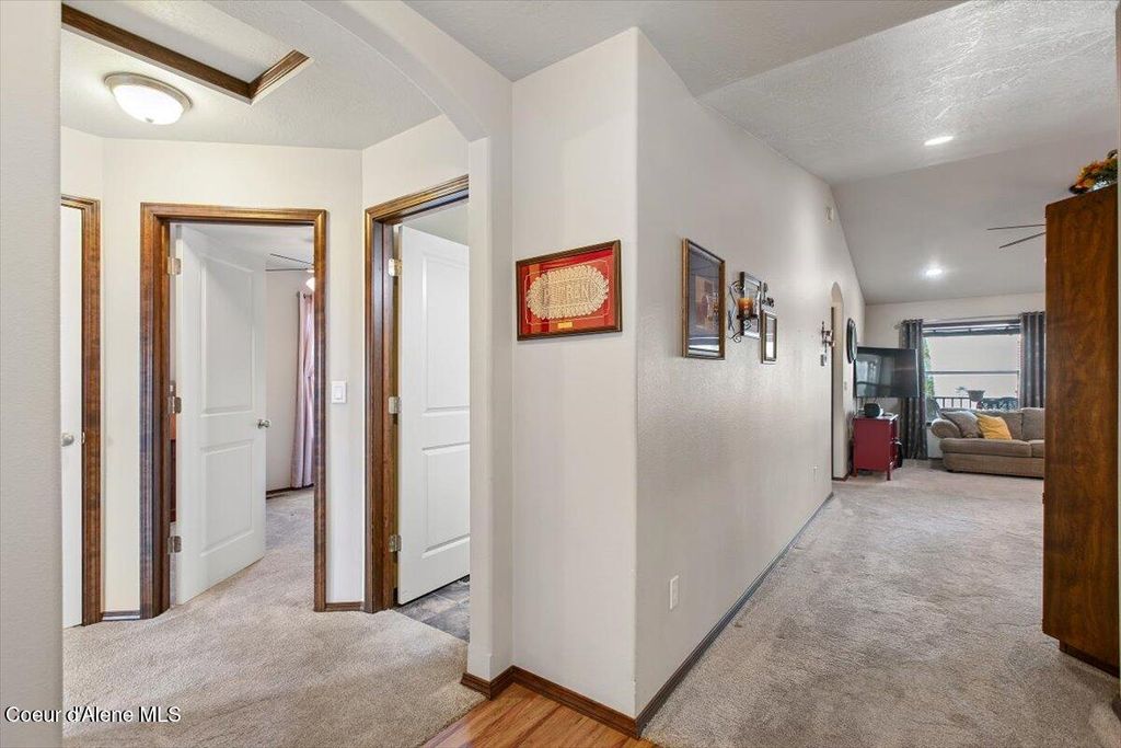 Photo of 2002 FREELAND Dr, Coeur dAlene, ID 83815 (MLS # 25-10941)