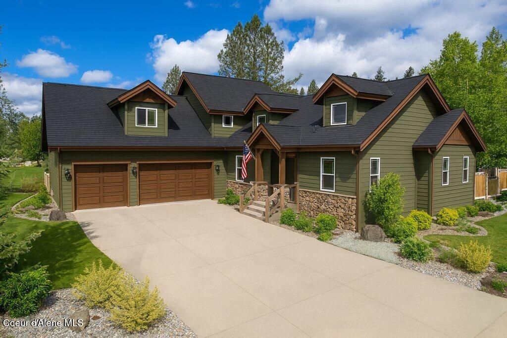 Photo of 724 Arena Loop, Hayden, ID 83835 (MLS # 26-219)