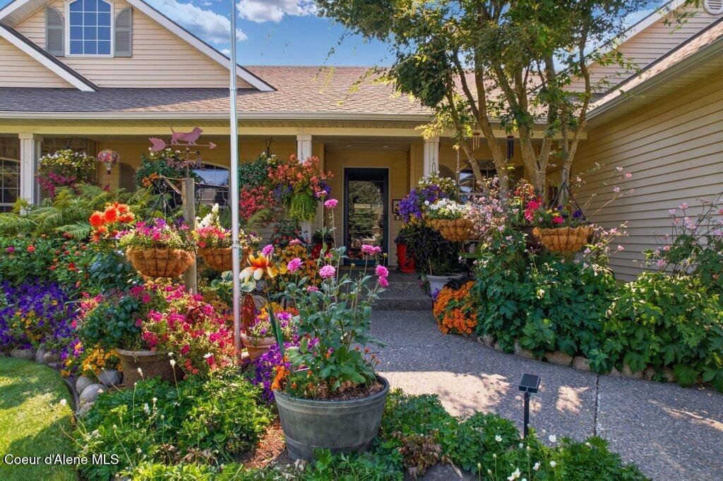 Photo of 3606 Loxton LOOP, Coeur dAlene, ID 83815 (MLS # 26-9227)