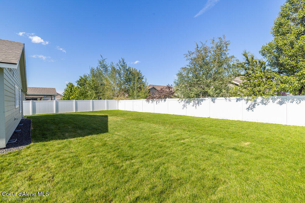 Hayden, Idaho 83835, United States, 3 Bedrooms Bedrooms, ,2 BathroomsBathrooms,Residential,Pending,58119