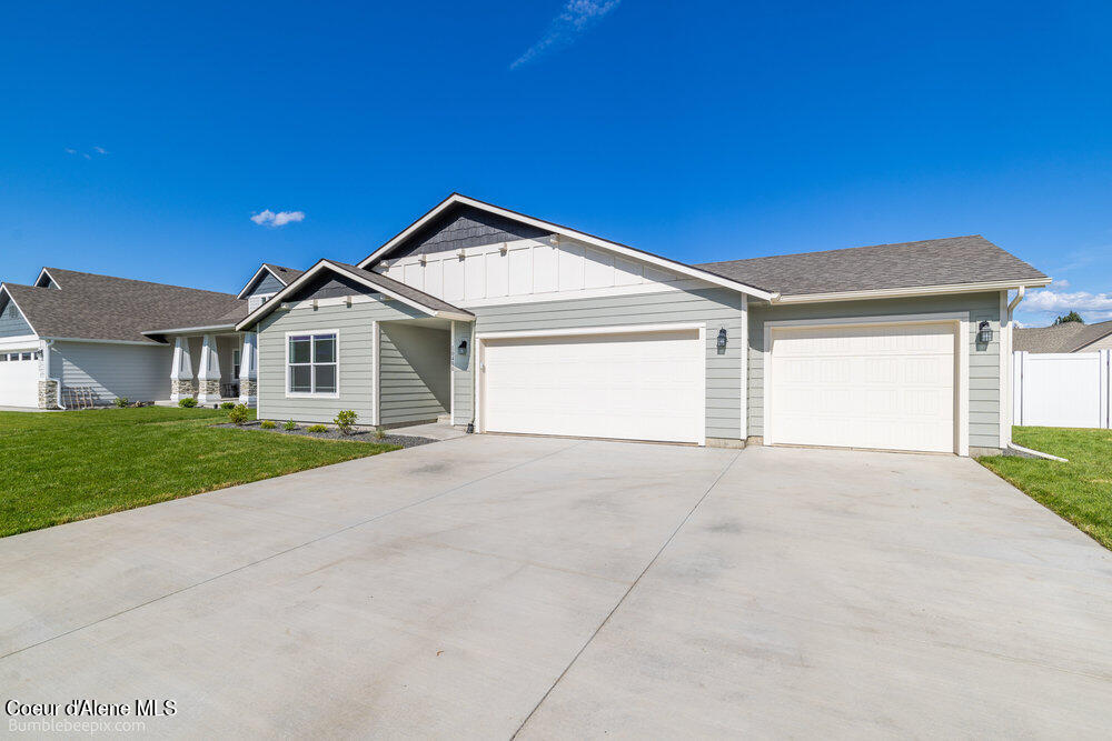 Hayden, Idaho 83835, United States, 3 Bedrooms Bedrooms, ,2 BathroomsBathrooms,Residential,Pending,58119