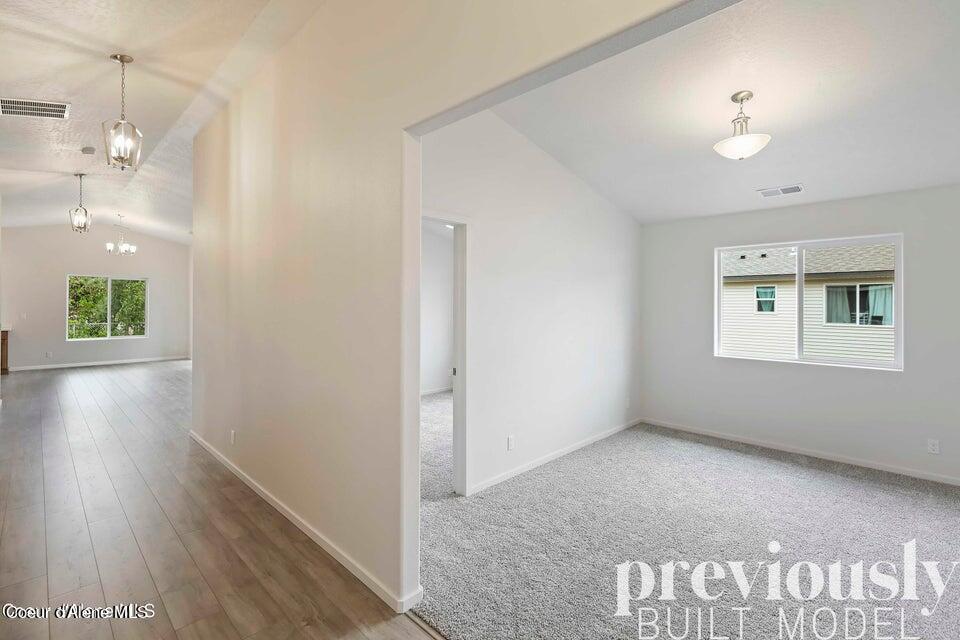 Hayden, Idaho 83835, United States, 3 Bedrooms Bedrooms, ,2 BathroomsBathrooms,Residential,Pending,58119