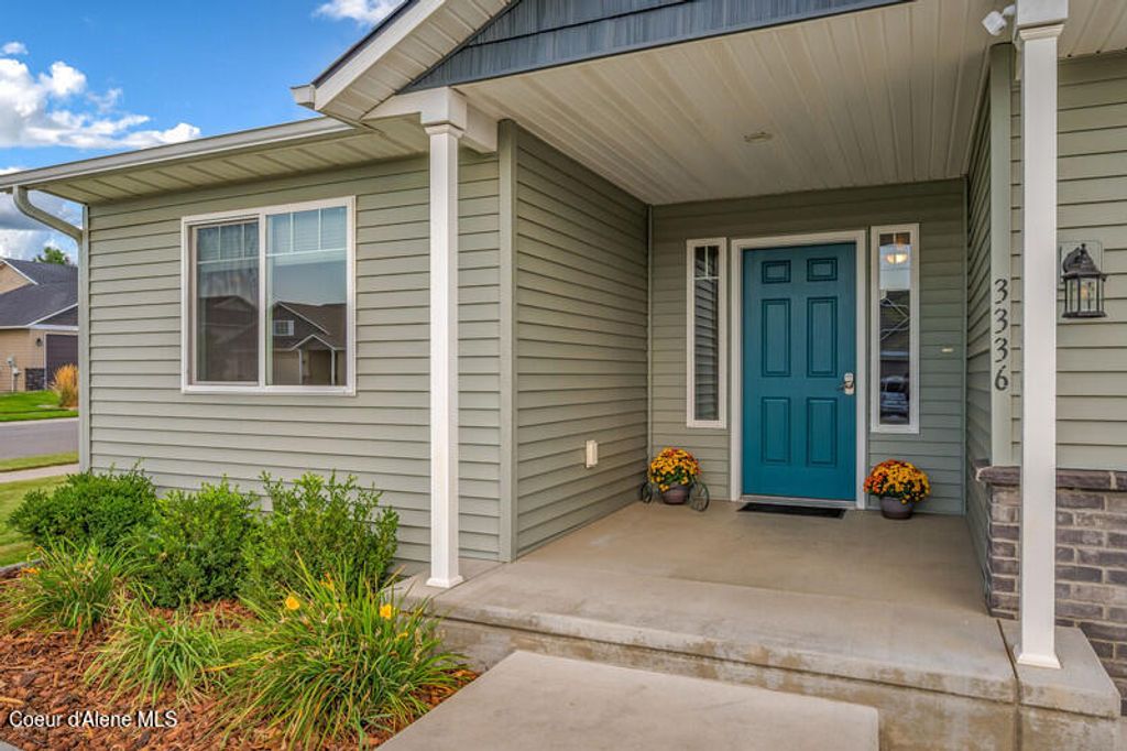 Photo of 3336 KIERNAN Dr, Post Falls, ID 83854 (MLS # 25-9324)