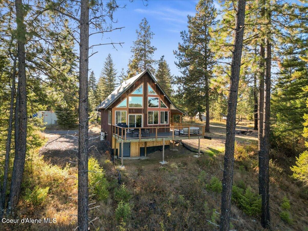Photo of 275 Rebel Ridge Ridge, Spirit Lake, ID 83869 (MLS # 25-10361)