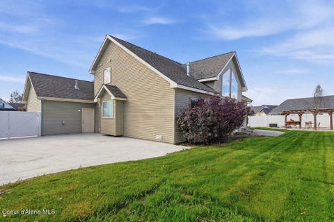 Homes For Sale - 2729 Porthill Ct<br/> Hayden, ID 83835