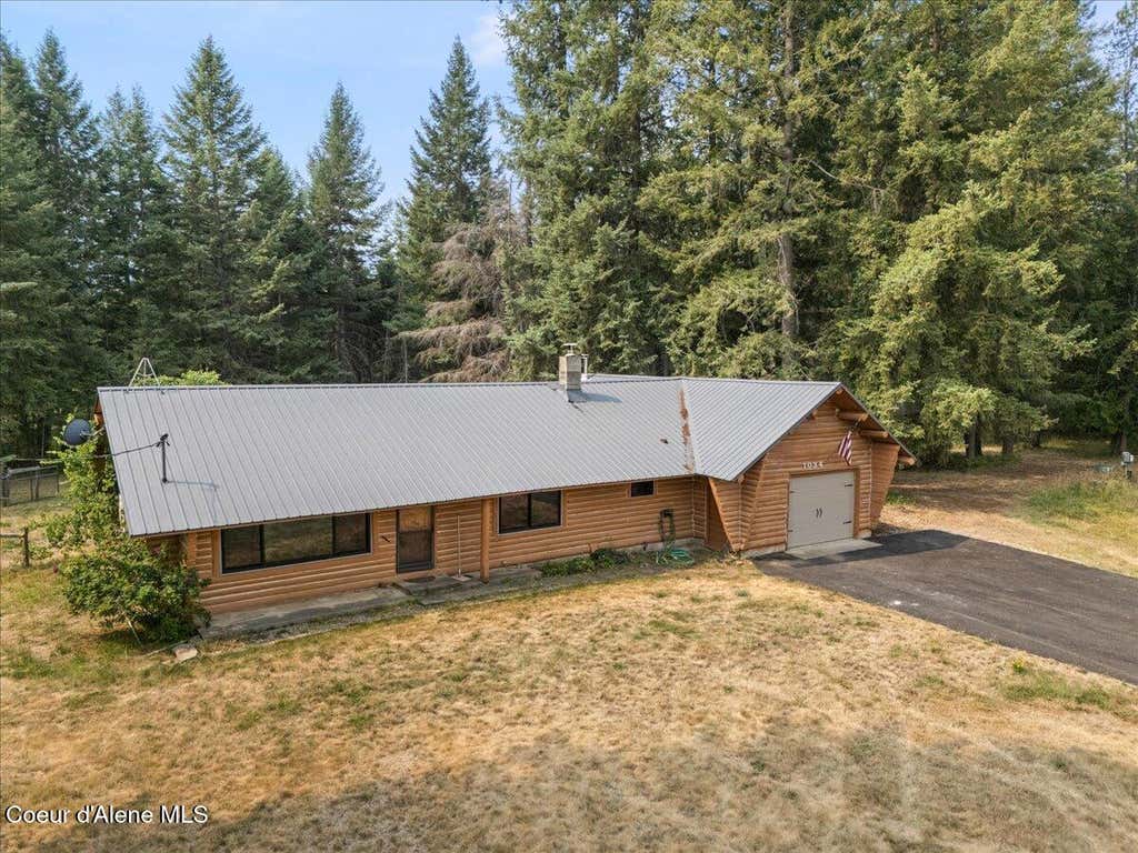 Photo of 1034 Settlement RD, Priest River, ID 83856 (MLS # 26-8152)