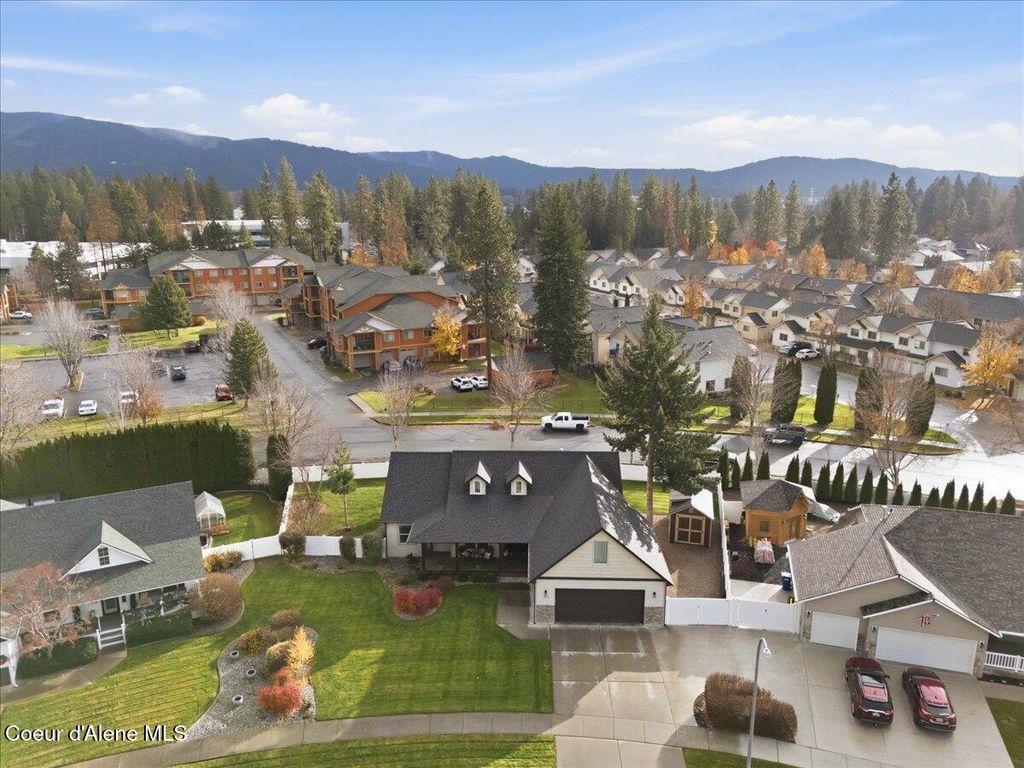 Photo of 1224 Bentwood Loop, Coeur dAlene, ID 83815 (MLS # 26-1720)