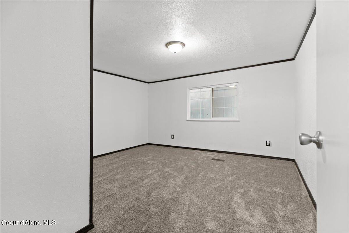 8492 W Park Loop, Rathdrum, Idaho image 20