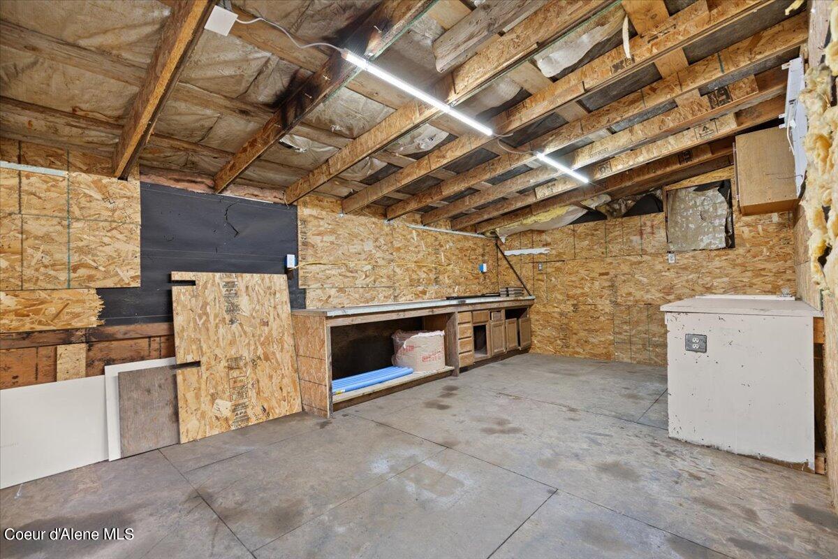 8492 W Park Loop, Rathdrum, Idaho image 24