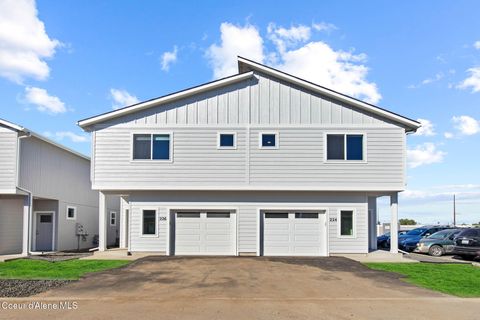 Photo of 201-312 Woodlawn, Spokane Valley, WA 99216 (MLS # 25-8108)