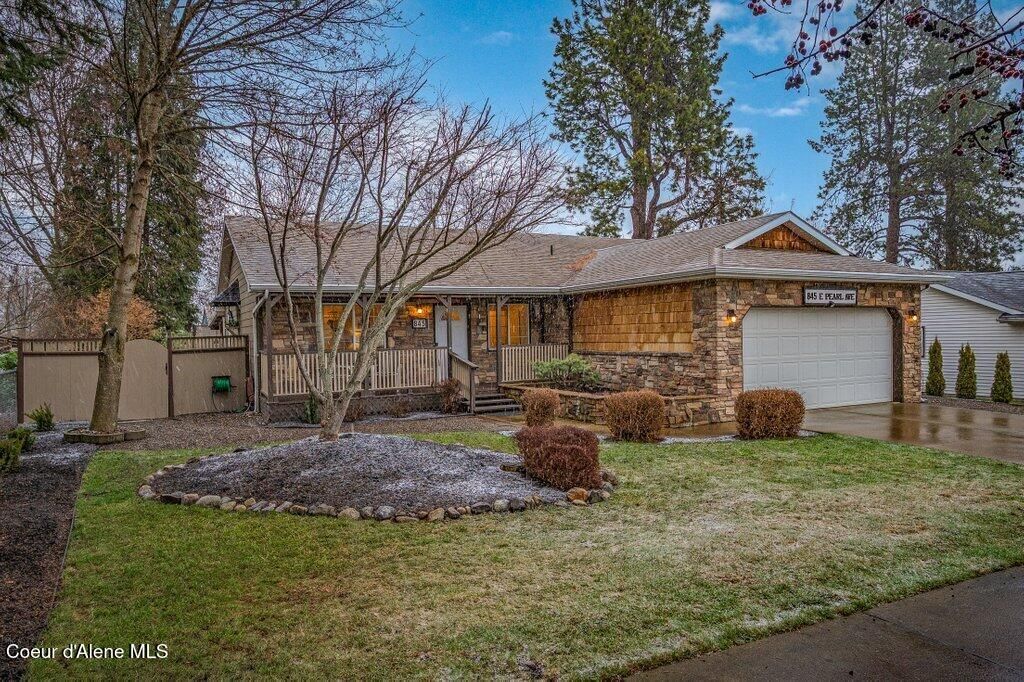 Photo of 845 Pearl Ave, Hayden, ID 83835 (MLS # 26-248)