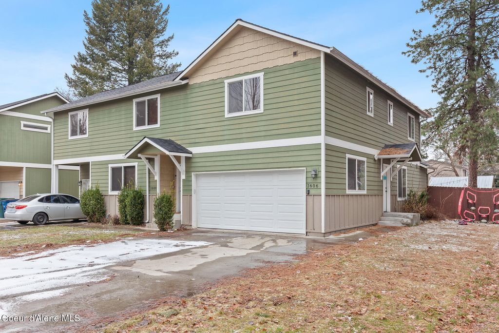 Photo of 1606 Catherine St, Post Falls, ID 83854 (MLS # 26-876)