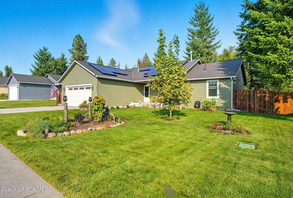 Photo of 5779 FREDRICK Loop, Spirit Lake, ID 83869 (MLS # 25-9378)