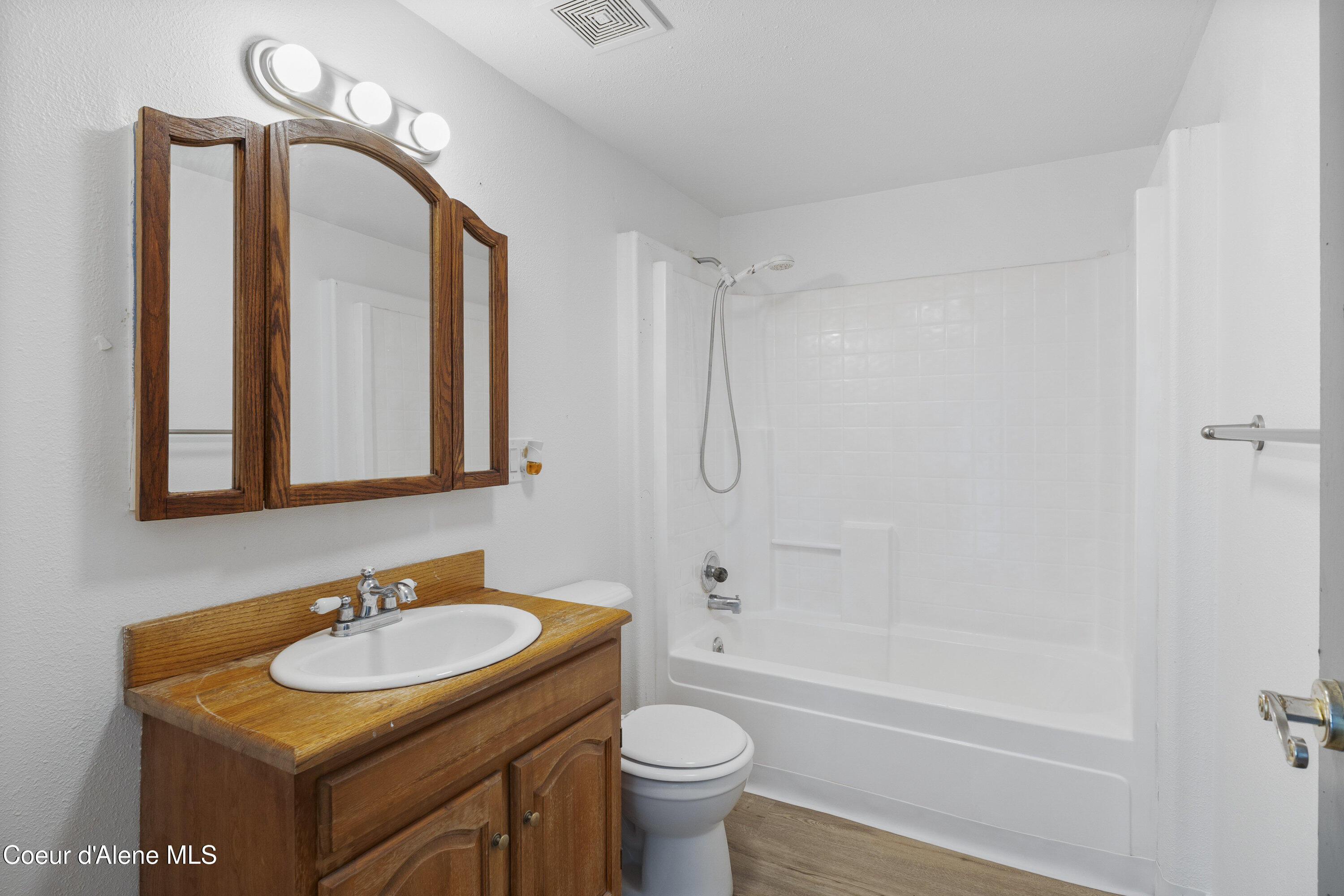 17561 E Perimeter Rd, Athol, Alaska image 21