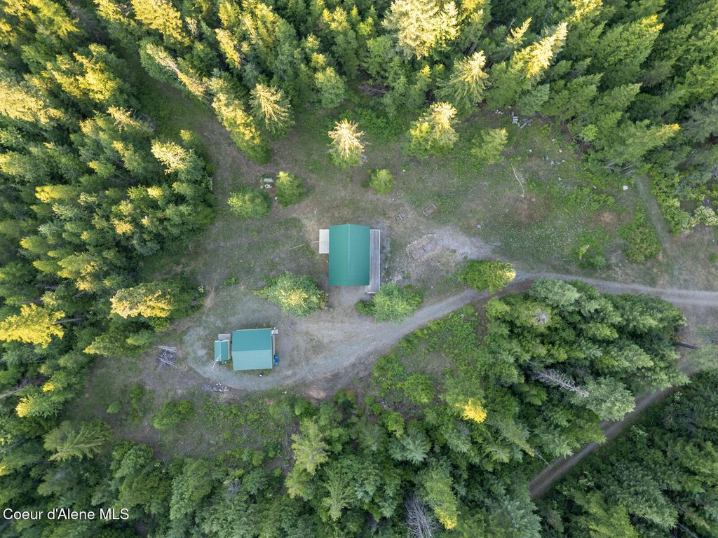 Photo of 699 Granite Ridge Ridge, Priest River, ID 83856 (MLS # 25-6998)