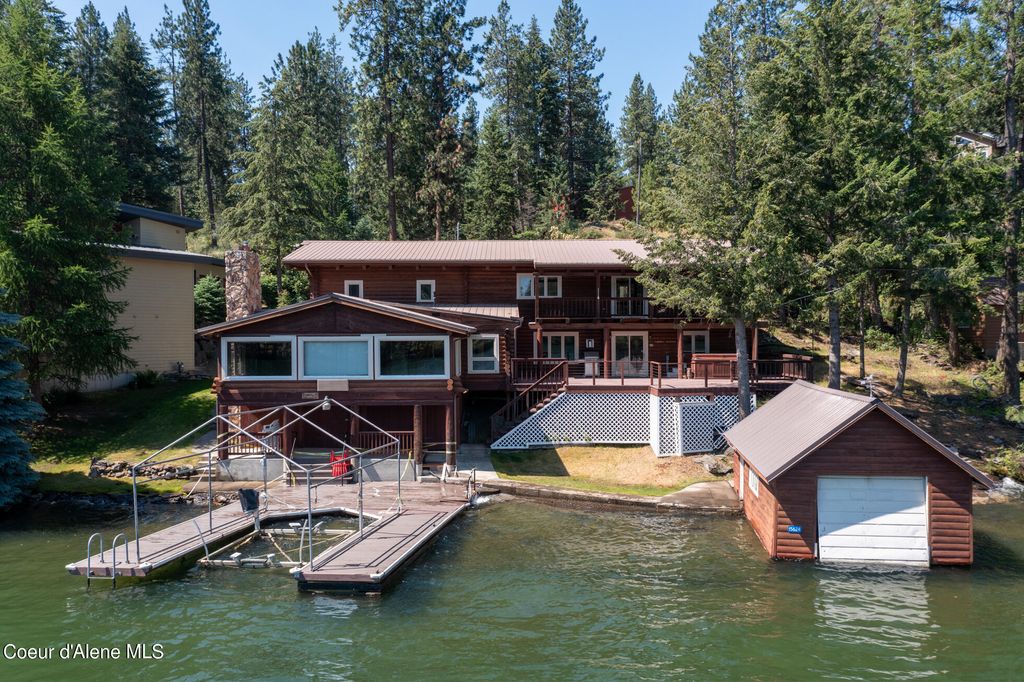 Photo of 10375 SHALE Ct, Post Falls, ID 83854 (MLS # 25-565)