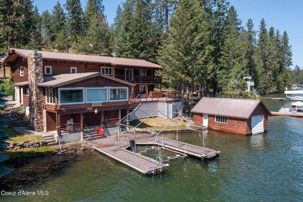 Photo of 10375 SHALE Ct, Post Falls, ID 83854 (MLS # 25-565)