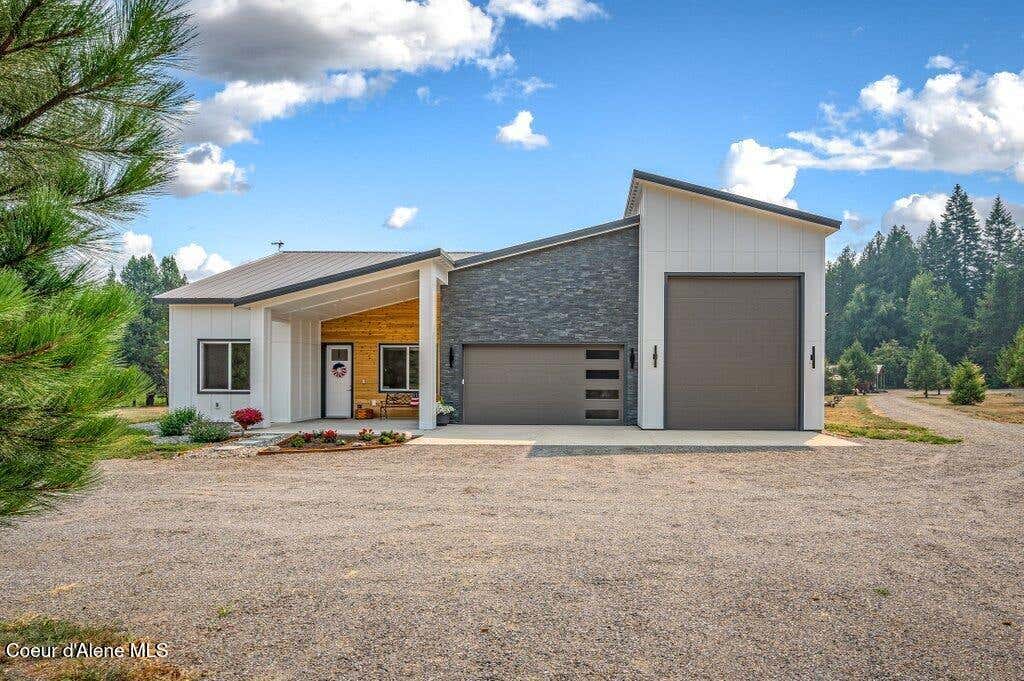 Photo of 125 Ferry Rd, Sagle, ID 83860 (MLS # 26-8289)
