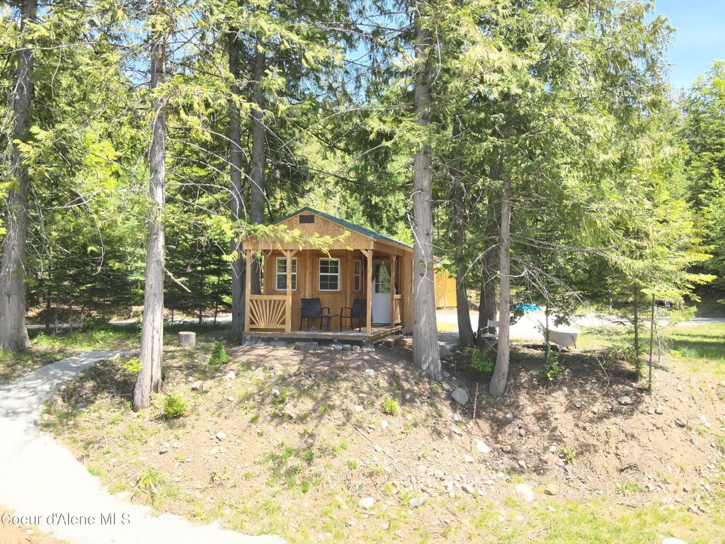 Photo of 191 Sunset View View, Hope, ID 83836 (MLS # 25-5644)