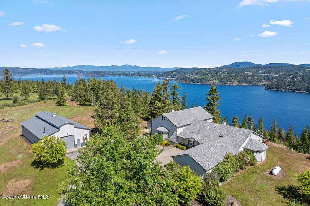 Photo of 5522 Aripa Rd, Harrison, ID 83833 (MLS # 26-5336)