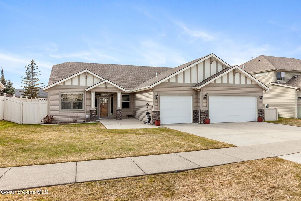 Photo of 8778 Salmonberry Loop, Hayden, ID 83835 (MLS # 26-1761)