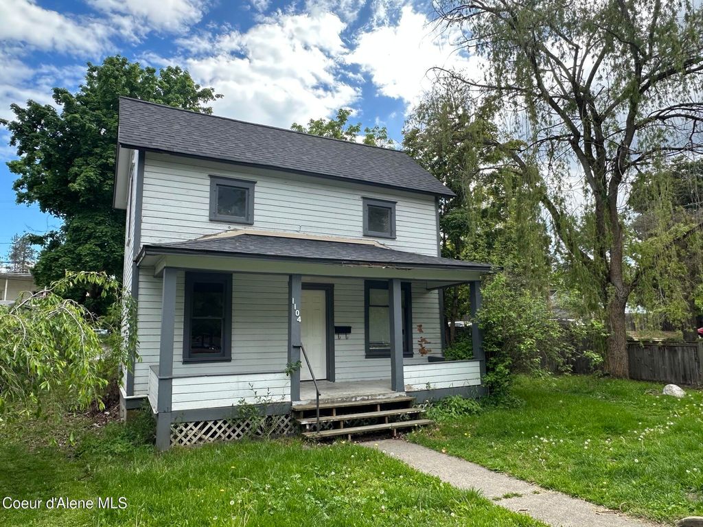 Photo of 1104 Lakeside AVE, Coeur dAlene, ID 83814 (MLS # 26-5145)