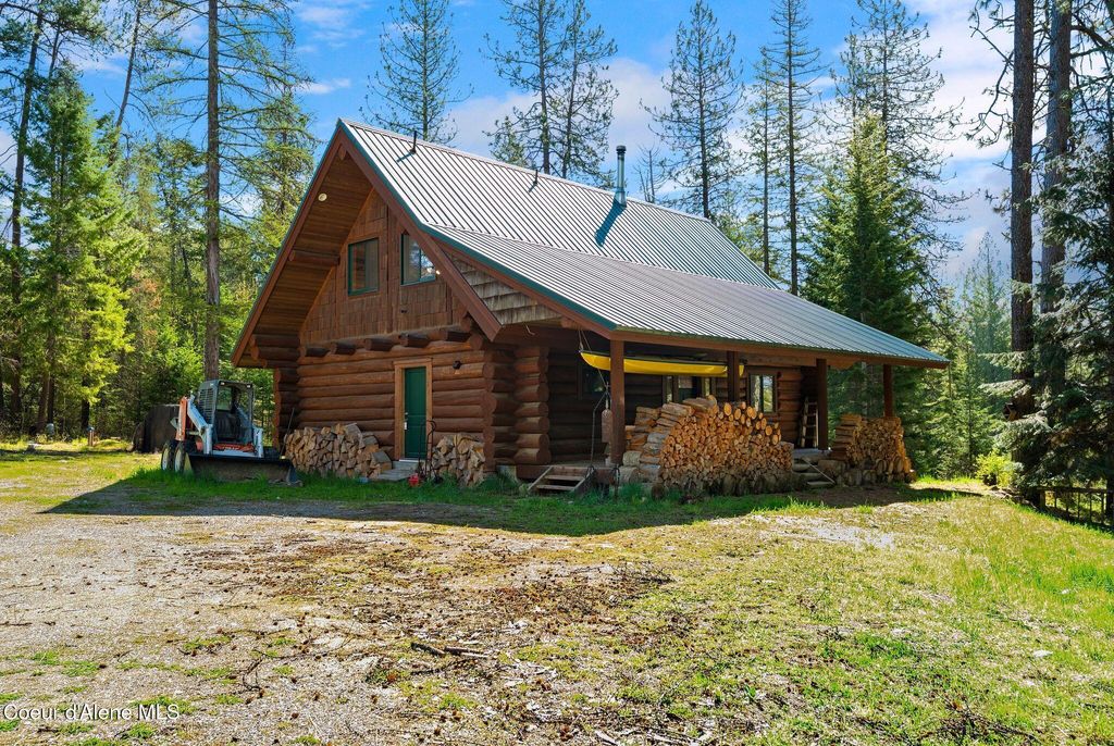 Photo of 1142 Salee Creek Creek, Bayview, ID 83803 (MLS # 26-4216)