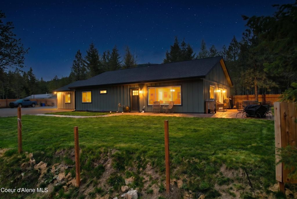 Photo of 43 Connie Pl, Moyie Springs, ID 83845 (MLS # 26-3976)