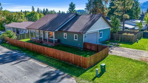 Photo of 12 Troudt Ct, Priest River, ID 83856 (MLS # 25-10296)