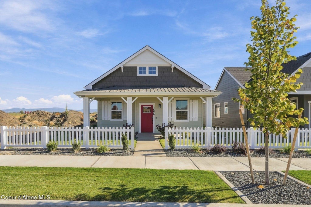 Photo of 3696 HETON St, Post Falls, ID 83854 (MLS # 26-10338)