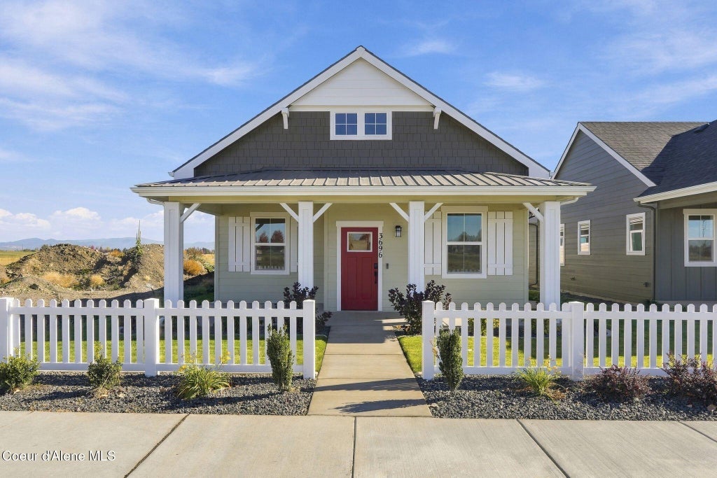 Photo of 3696 HETON St, Post Falls, ID 83854 (MLS # 26-10338)