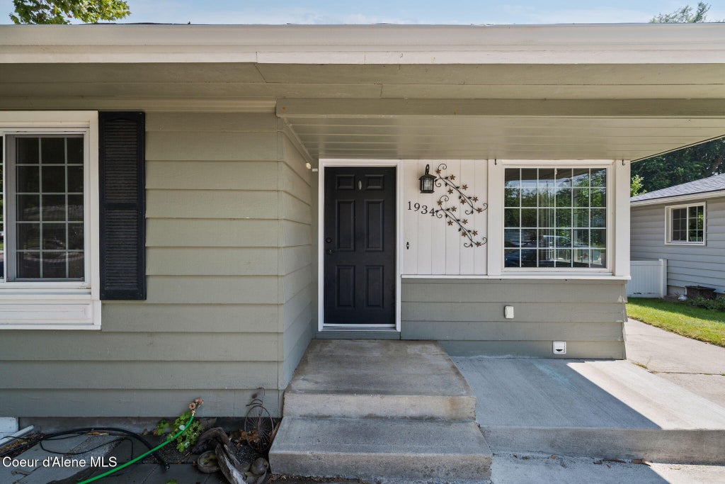 Photo of 1934 7th ST, Coeur dAlene, ID 83814 (MLS # 26-8085)